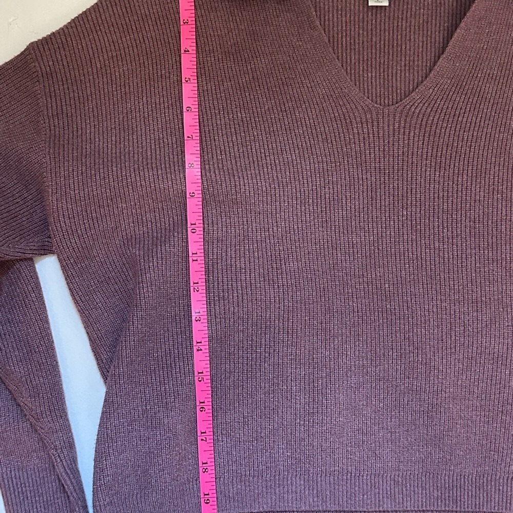 A new day Purple/Brownish  V-Neck Sweater waist length oversized size Large - Picture 7 of 7